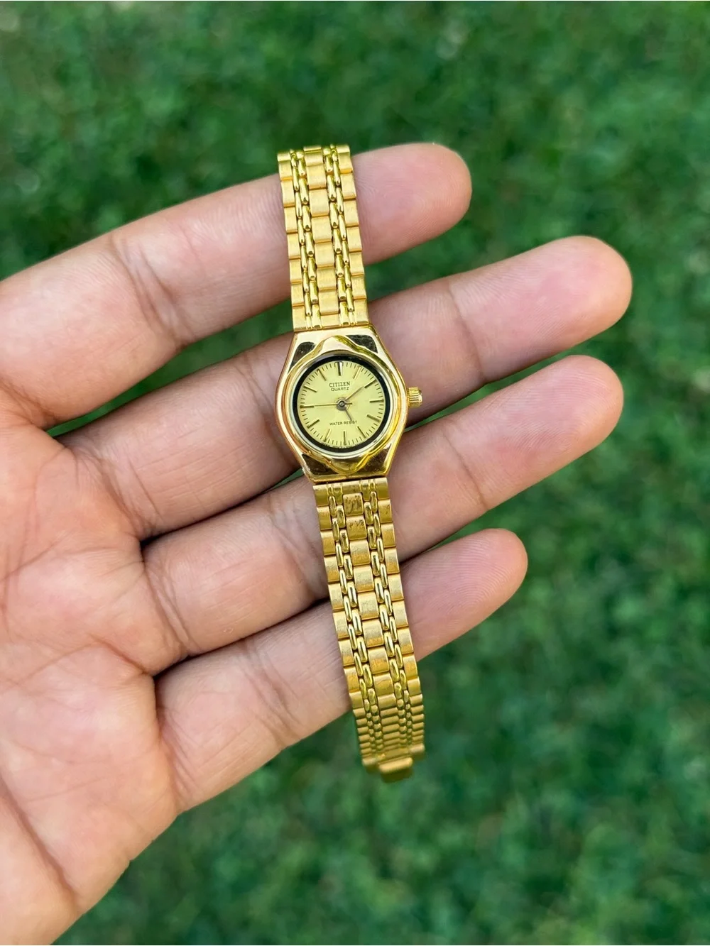 CITIZEN Gold Tone women’s Classic Petite Dress/Cocktail Watch, Quartz - Picture 6 of 8
